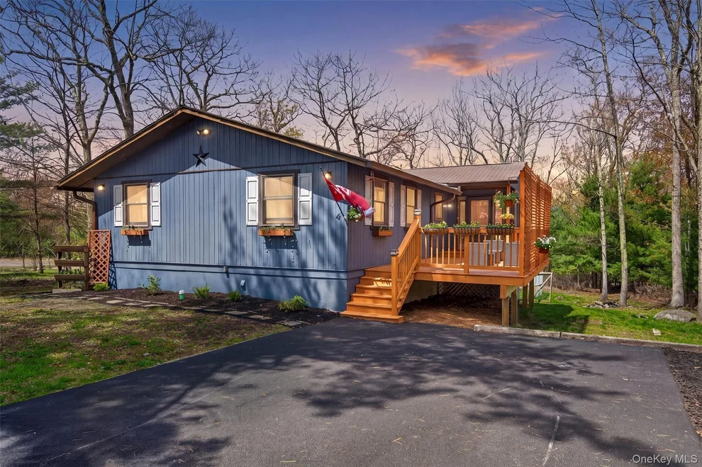Unit for sale at 4 Picadilly Court, Thompson, NY 12775