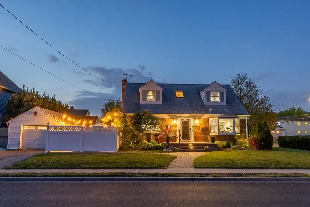 Unit for sale at 163 Bellevue Avenue, Hempstead, NY 11572
