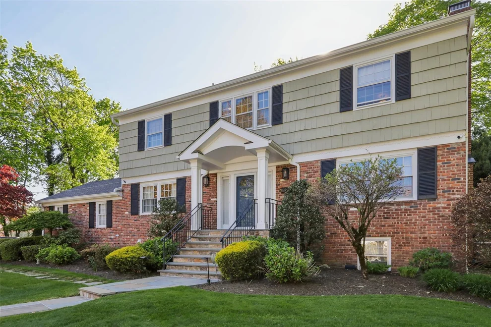 Unit for sale at 122 Oxford Road, New Rochelle, NY 10804