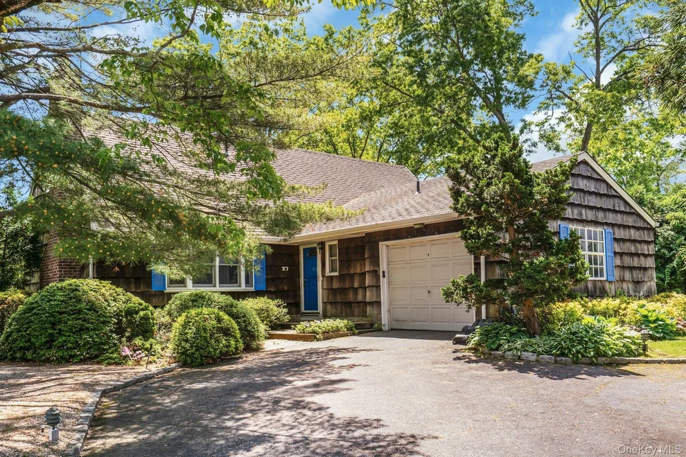 Unit for sale at 27 Arcadia Drive, Huntington, NY 11746