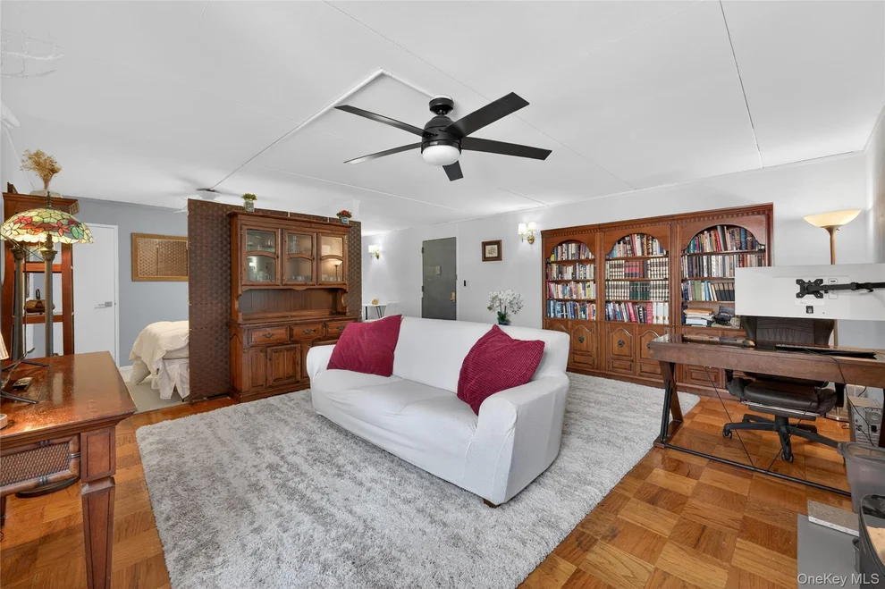 Unit for sale at 100 Clinton Avenue, North Hempstead, NY 11501