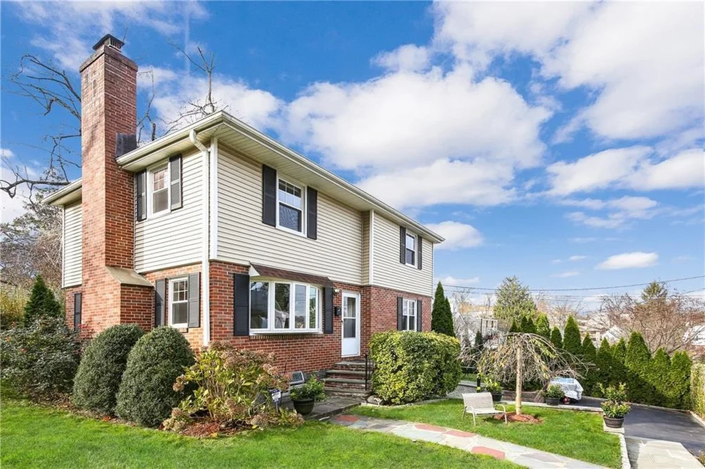 Unit for sale at 57 Parkway Circle, Eastchester, NY 10583
