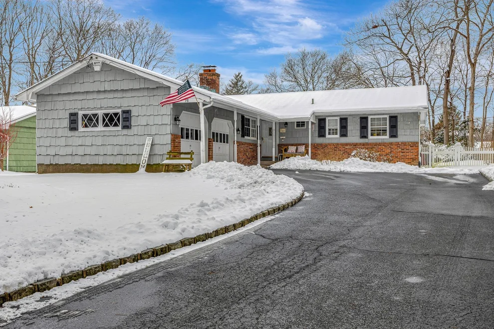 Unit for sale at 98 Hillside Avenue, Smithtown, NY 11780