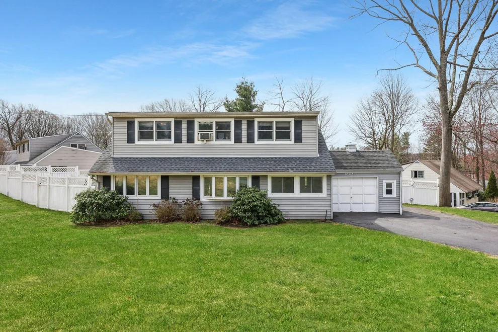 Unit for sale at 1 Lee Lane, Rye Town, NY 10573