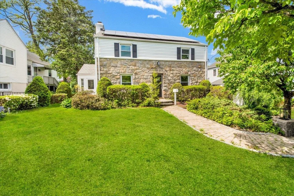 Unit for sale at 6 McBride Avenue, White Plains, NY 10603