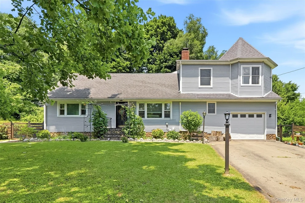 Unit for sale at 109 Chelsea Road, Wappinger, NY 12590