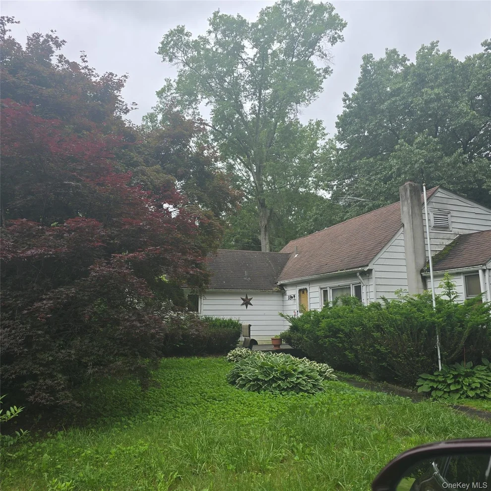 Unit for sale at 18 cooks, Newburgh (Town), NY 12586