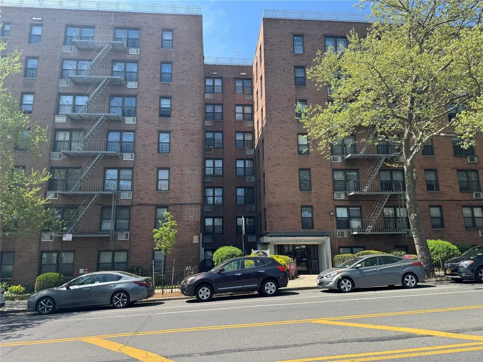 Unit for sale at 3531 Bronxwood Avenue, New York, NY 10467