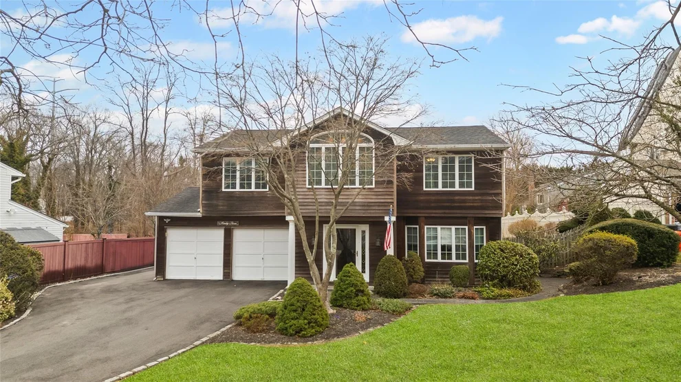 Unit for sale at 93 Cardinal Lane, Smithtown, NY 11788