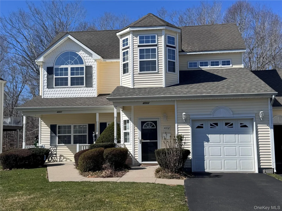Unit for sale at 4001 Saint Andrews Avenue, Riverhead, NY 11901