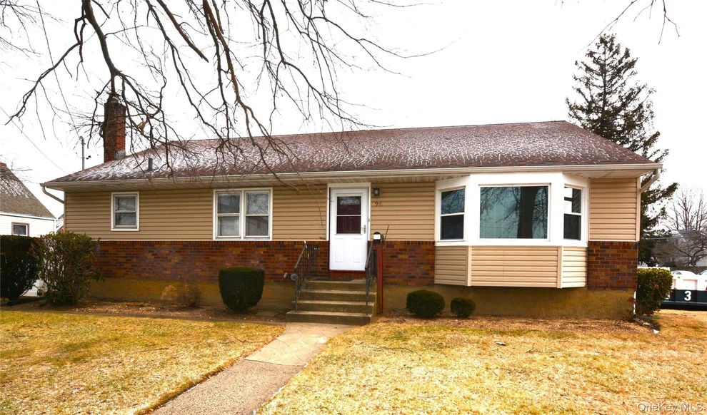 Unit for sale at 96 New York Avenue, Hempstead, NY 11552