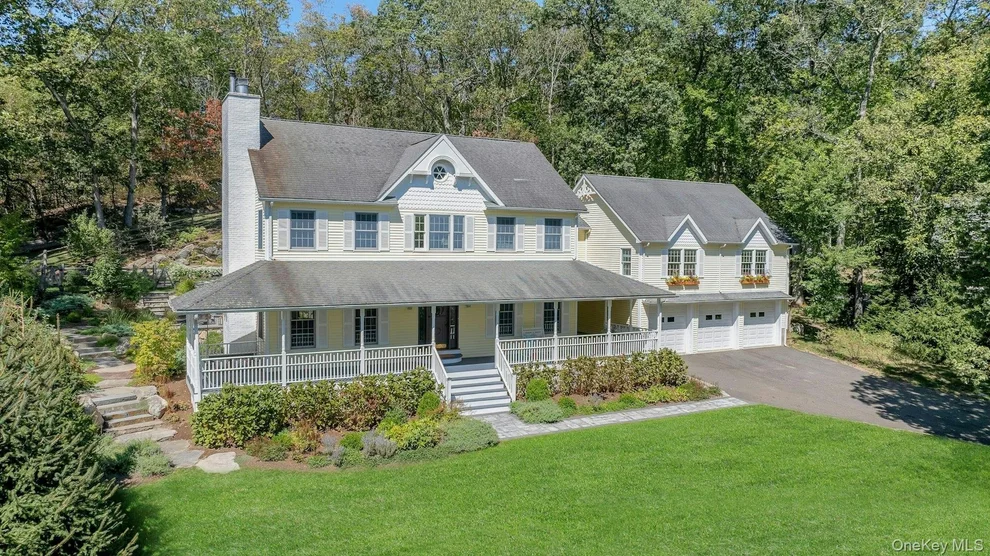 Unit for sale at 8 Douglas Drive, Lewisboro, NY 10590
