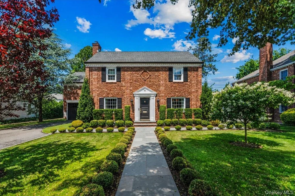 Unit for sale at 93 Kenwood Road, Hempstead, NY 11530