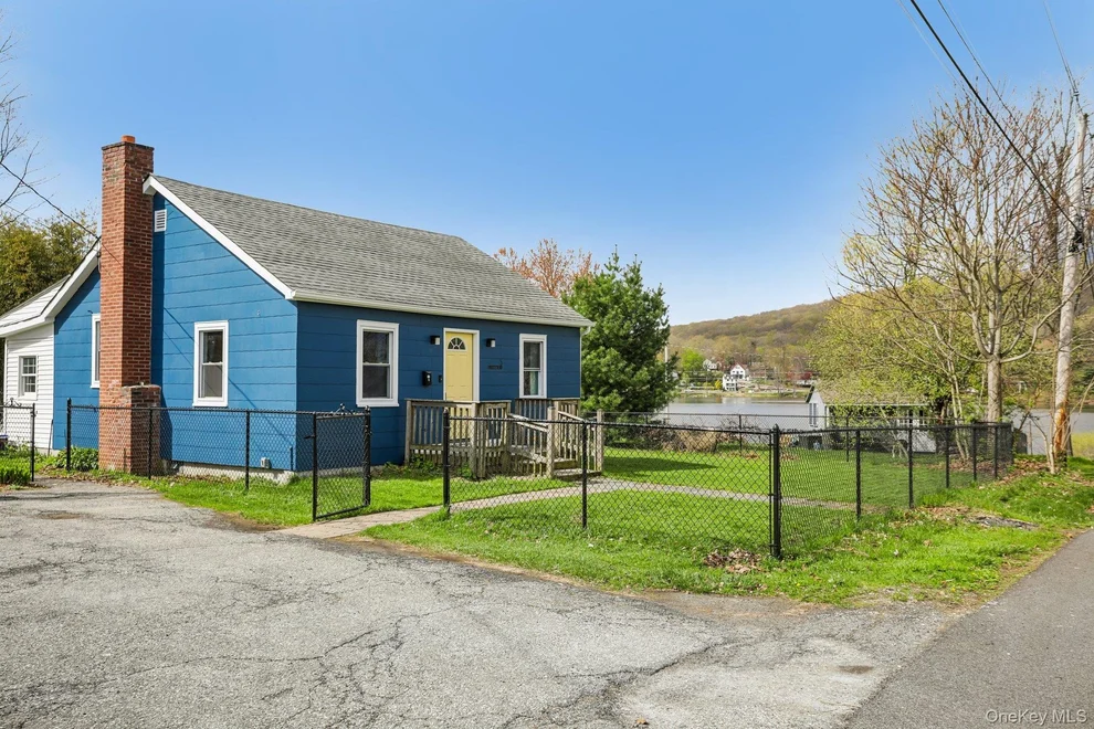 Unit for sale at 5 Huguenot Road, Kent, NY 10512