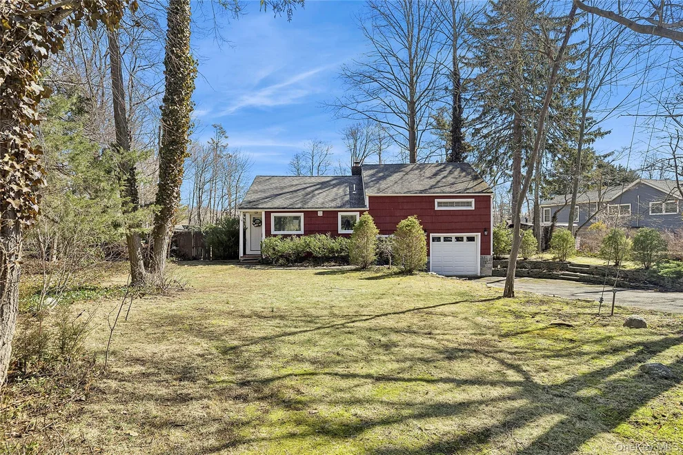 Unit for sale at 14 Suydam Drive, Huntington, NY 11747