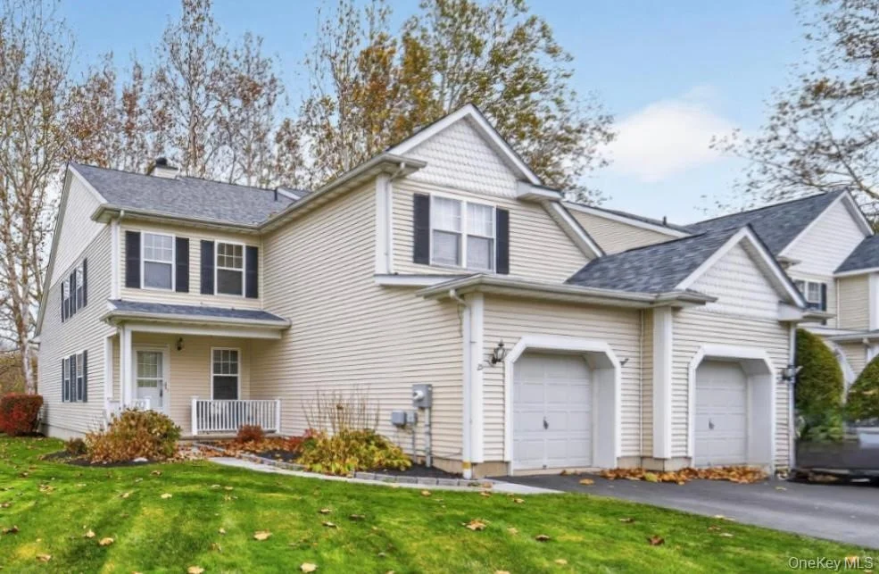 Unit for sale at 25 Osborne Glen, Beekman, NY 12570