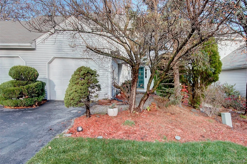 Unit for sale at 14 Woodbine Drive, Woodbury, NY 10930