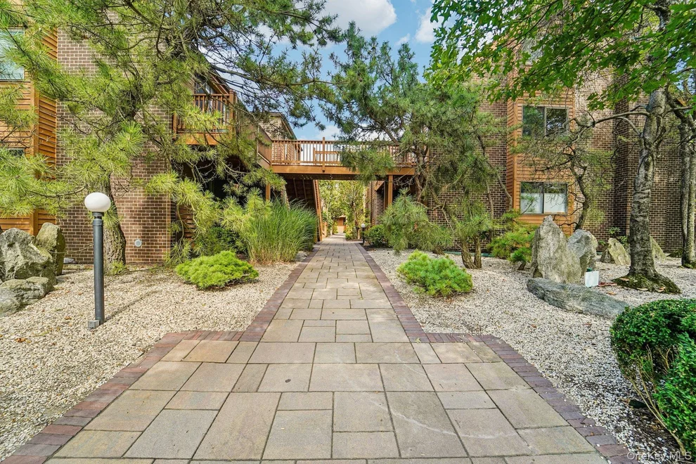 Unit for sale at 15 Greenridge Avenue, White Plains, NY 10605
