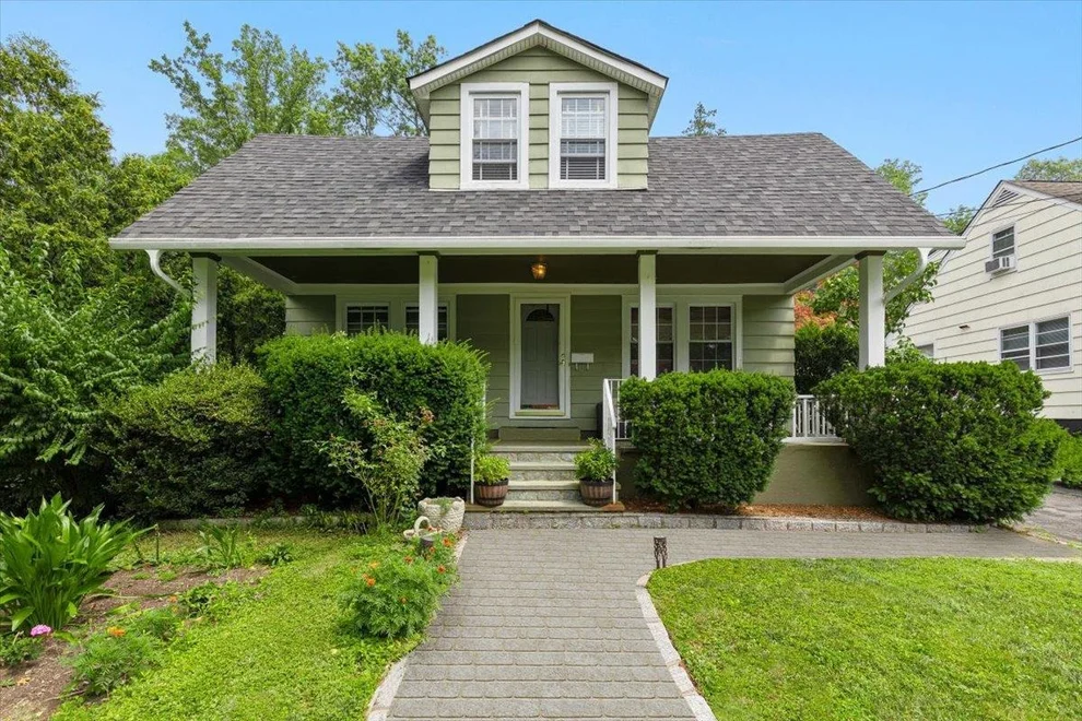 Unit for sale at 38 Winslow Road, White Plains, NY 10606