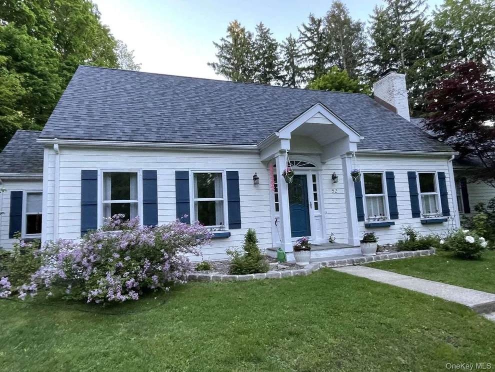 Unit for sale at 52 Kingwood Park, Poughkeepsie (Town), NY 12601