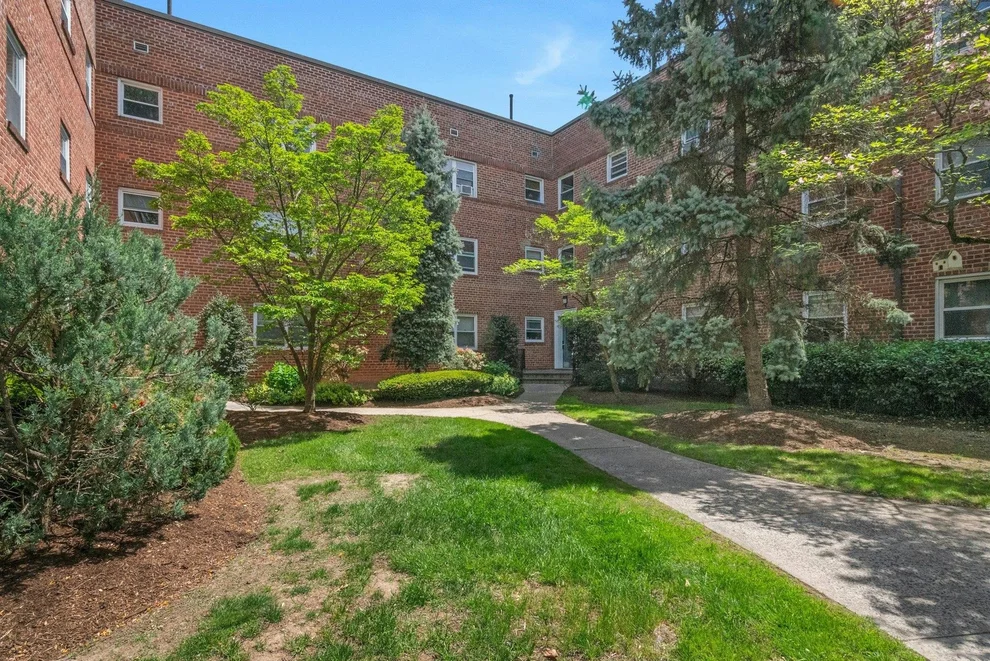 Unit for sale at 330 S Broadway, Greenburgh, NY 10591