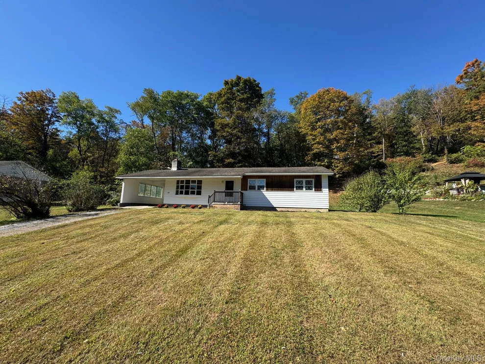 Unit for sale at 661 Traver Road, Pleasant Valley, NY 12569