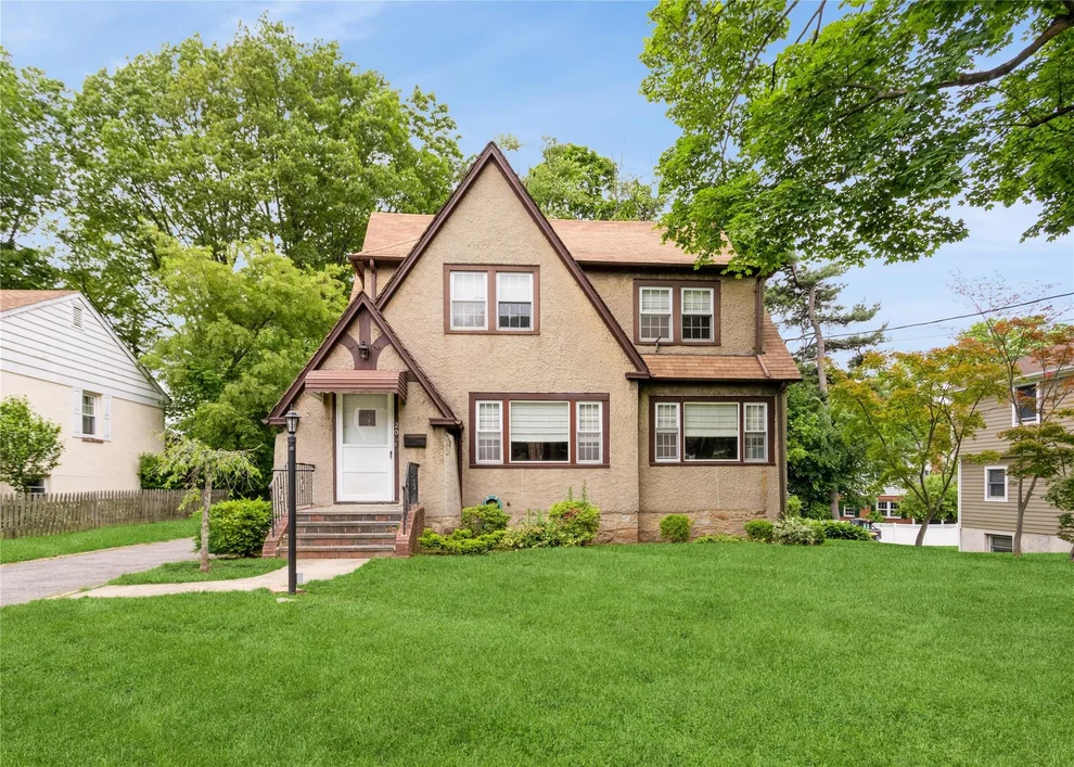 Unit for sale at 20 Harding Drive, New Rochelle, NY 10801