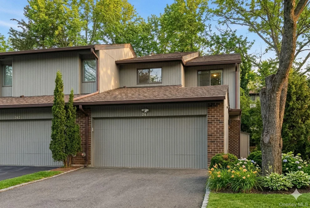Unit for sale at 261 Vista Drive, Oyster Bay, NY 11753