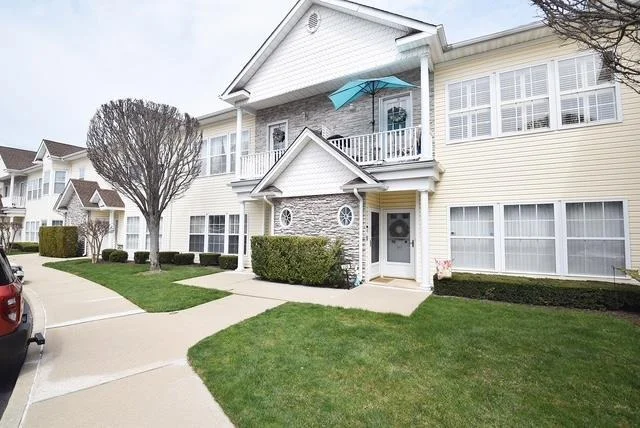 Unit for sale at 108 Narragansett Villas Drive, Babylon, NY 11757