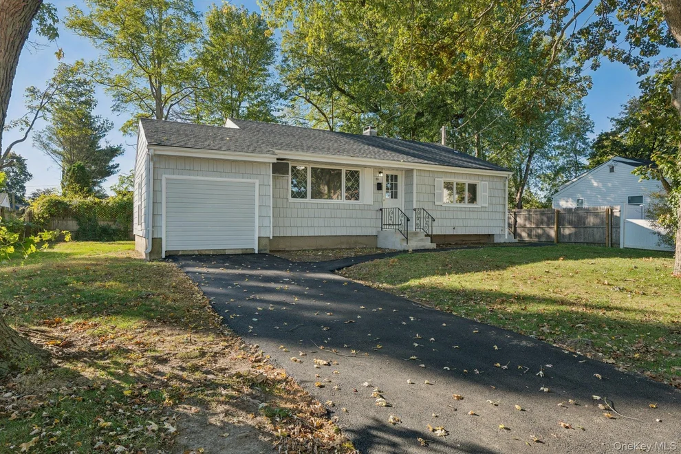 Unit for sale at 70 Heyward Street, Islip, NY 11717