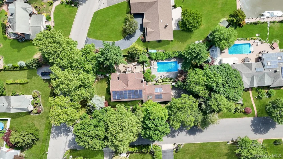 Unit for sale at 55 Riverview Court, Islip, NY 11769