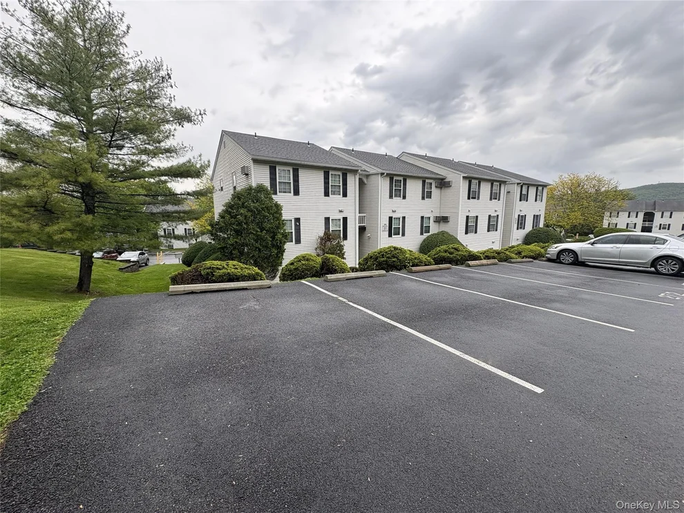 Unit for sale at 27 Lexington Hill, Monroe, NY 10926