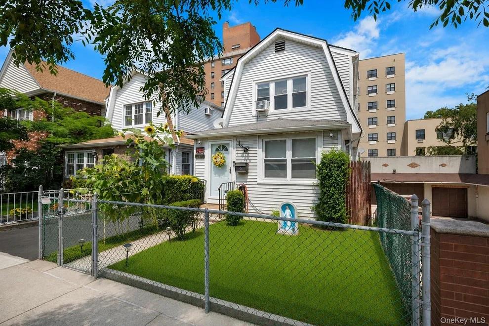 Unit for sale at 1736 Parkview Avenue, New York, NY 10461