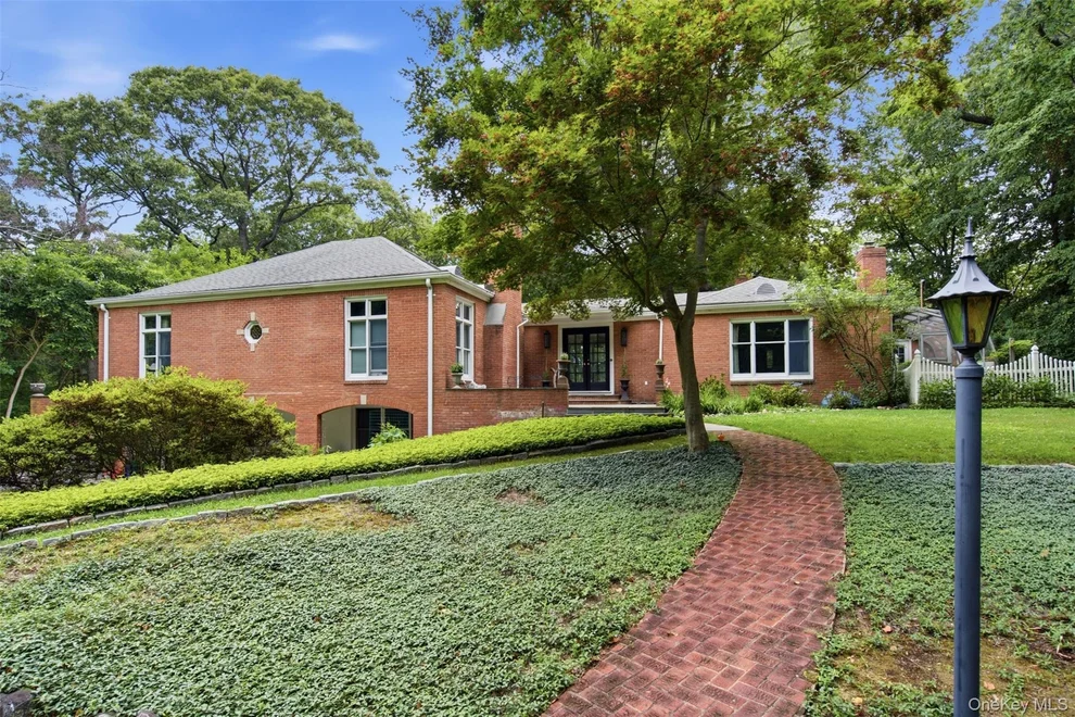 Unit for sale at 25 Forrest Drive, Huntington, NY 11743