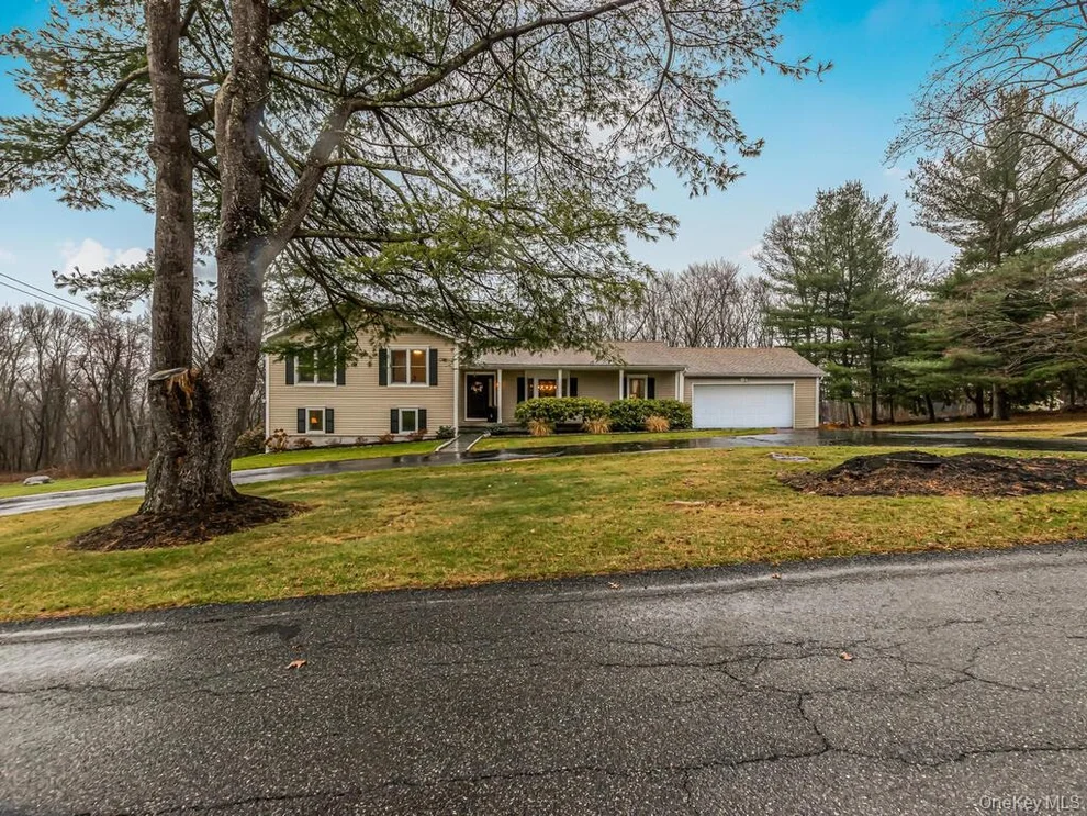 Unit for sale at 70 Breckenridge Road, Carmel, NY 10541