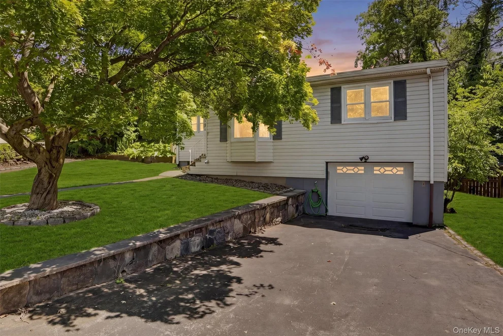 Unit for sale at 197 Seward Street, Cortlandt, NY 10511