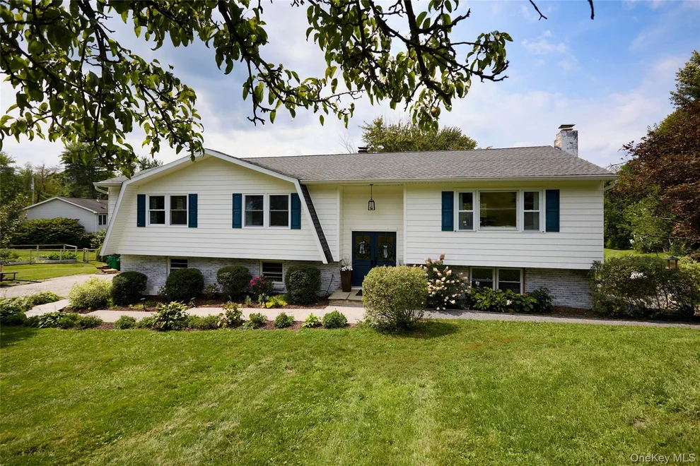 Unit for sale at 26 Hoof Print Road, Union Vale, NY 12545