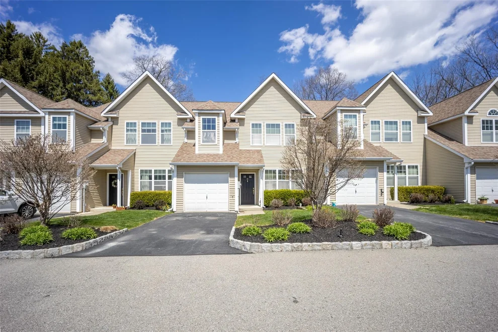 Unit for sale at 32 Halley Court, Poughkeepsie (Town), NY 12601