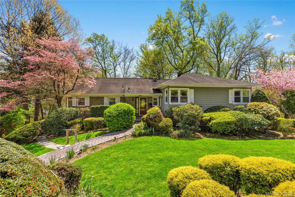 Unit for sale at 30 Claudet Way, Eastchester, NY 10709