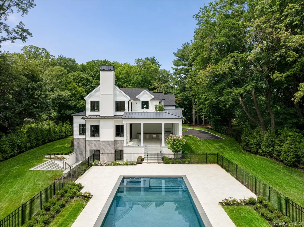 Unit for sale at 110 Dogwood Avenue, North Hempstead, NY 11576