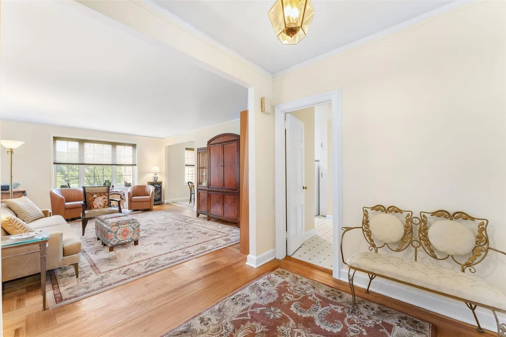 Unit for sale at 7 Midland Gardens, Eastchester, NY 10708