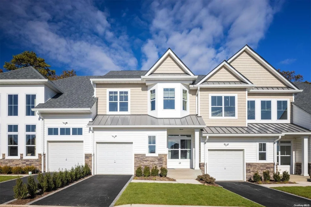 Unit for sale at 1239 Old Nichols Road, Islip, NY 11749