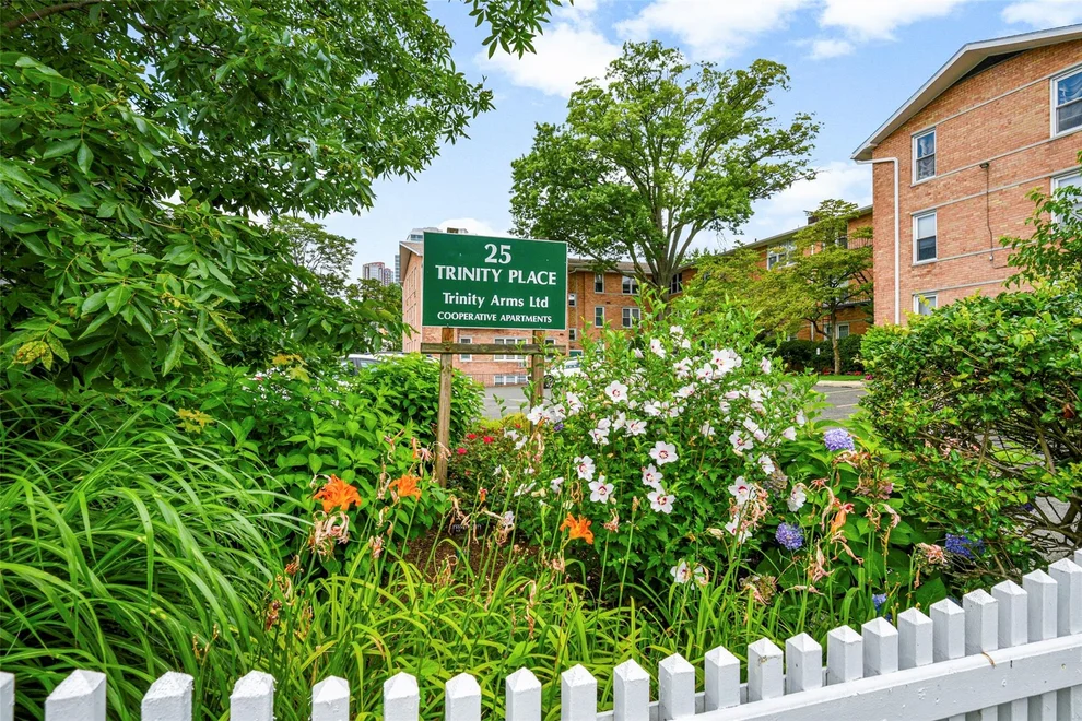 Unit for sale at 25 Trinity Place, New Rochelle, NY 10805