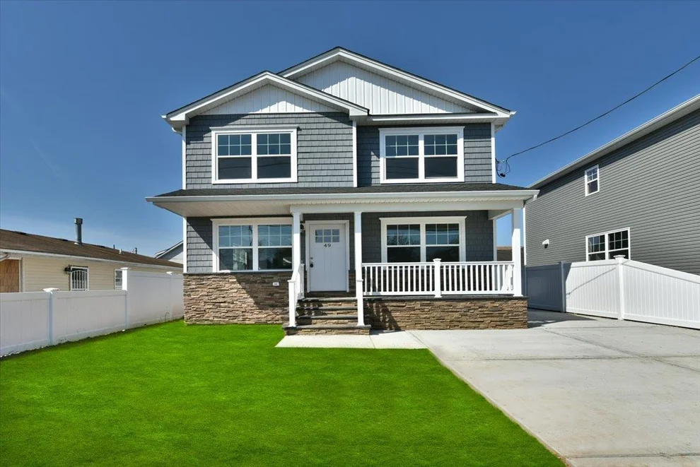 Unit for sale at 49 Hewlett Street, Hempstead, NY 11550