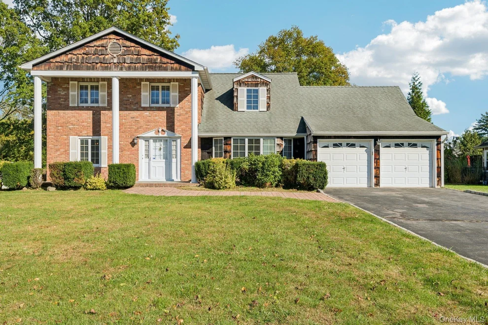 Unit for sale at 10 Aron Drive, Oyster Bay, NY 11797