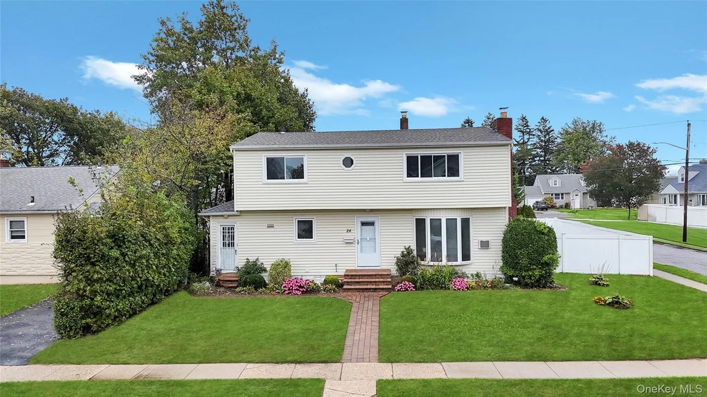 Unit for sale at 24 Michigan Drive, Oyster Bay, NY 11801