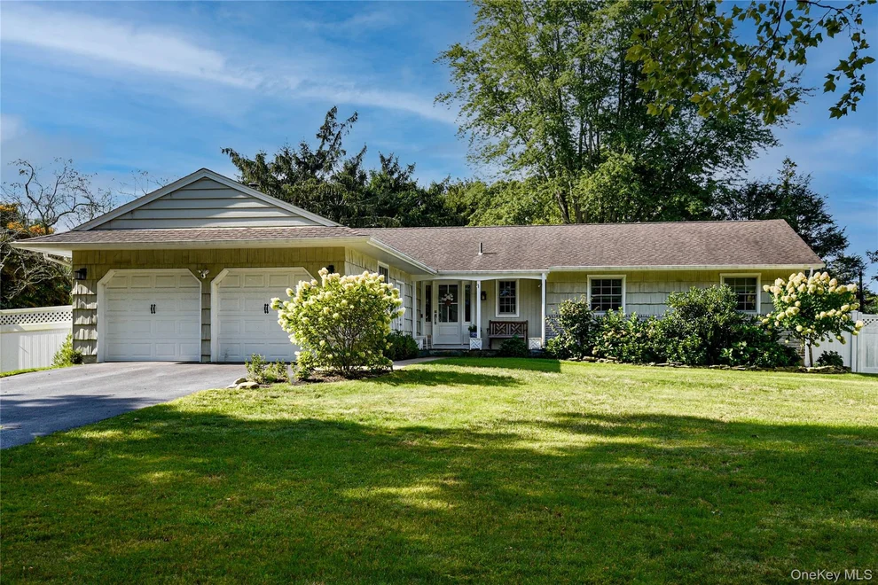 Unit for sale at 9 Columbus Drive, Huntington, NY 11746
