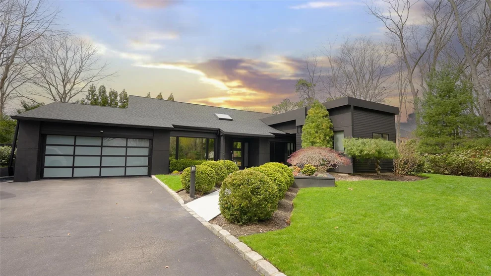 Unit for sale at 3 Chasso Court, Huntington, NY 11746