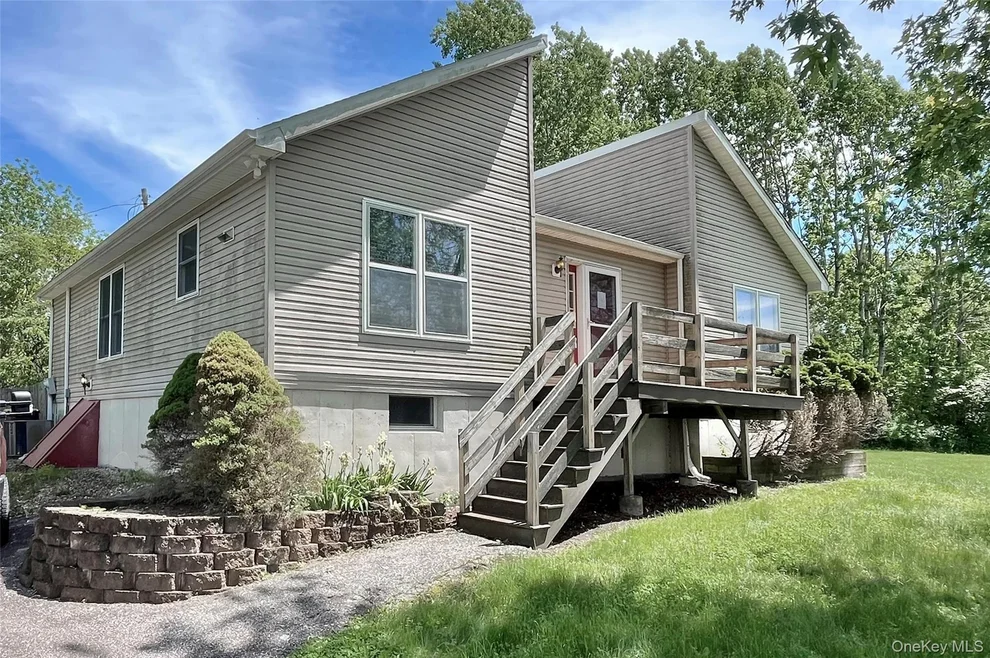 Unit for sale at 98 Oil City Road, Warwick (Town), NY 10969