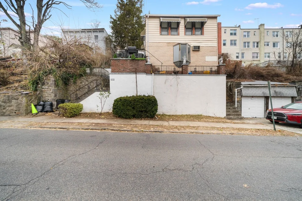 Unit for sale at 279 Edwards Place, Yonkers, NY 10703